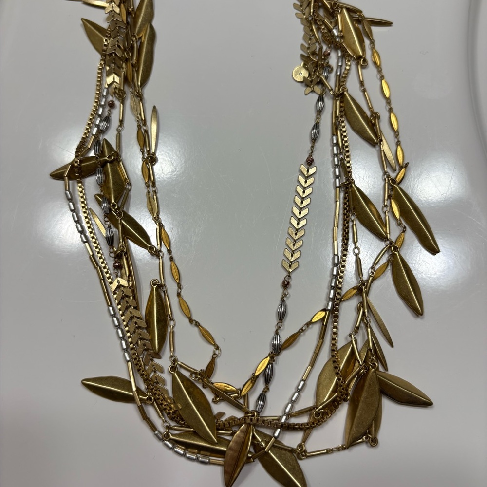 Stella & Dot Garland Fringe Nwcklace